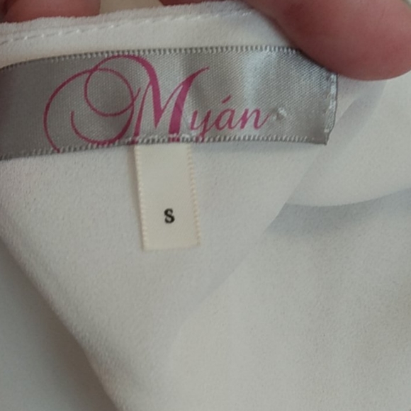 Dress - Picture 4 of 4